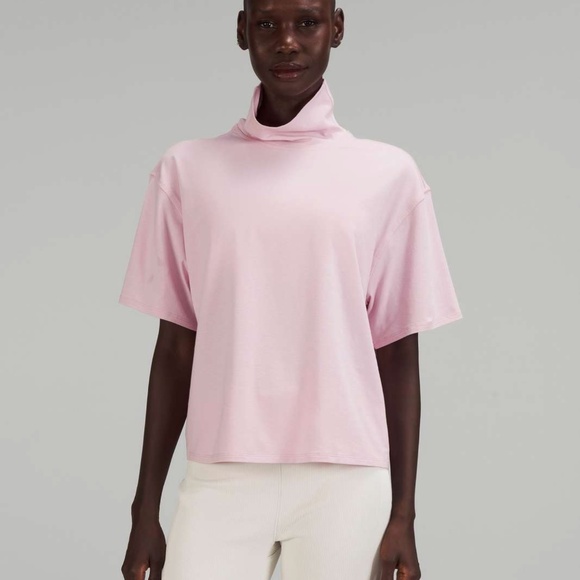 Lululemon Relaxed-Fit Cotton-Blend Turtleneck T-Shirt - Picture 1 of 3